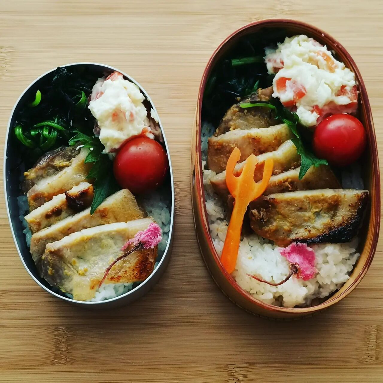 Hi there from Fukuoka Japan☁
2022/04/13
Grilled pork with miso flavour
Boiled spinach with seaweed
Potato salad
#お弁当 #お弁当記録 #お弁当作り楽しもう部 #StopWar #StandWithUkriane #戦争反対 #womenempowerment #親子弁当