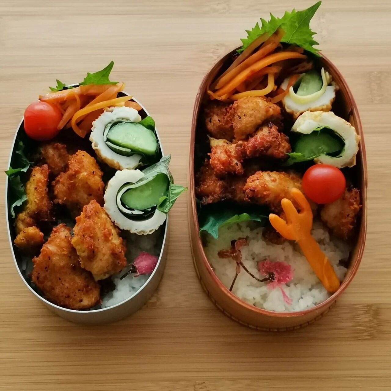 Hi there from Fukuoka Japan☀
2022/04/19
Fried chicken with curry flavour
Chikuwa tubular fish cake with cheese and cucumber
Stir-fry carrot 🥕
日々、自分なりに、小さな挑戦
ひとつ工夫やtipsを手に入れると、惰性の買う習慣をサヨウナラーフォーエバーと手放せるのが爽快です。買わなくなったのは洗剤、ラップ、そして、うどん！
#戦争反対 #StopWar #お弁当記録 #お弁当づくり #WomenEmpowerment