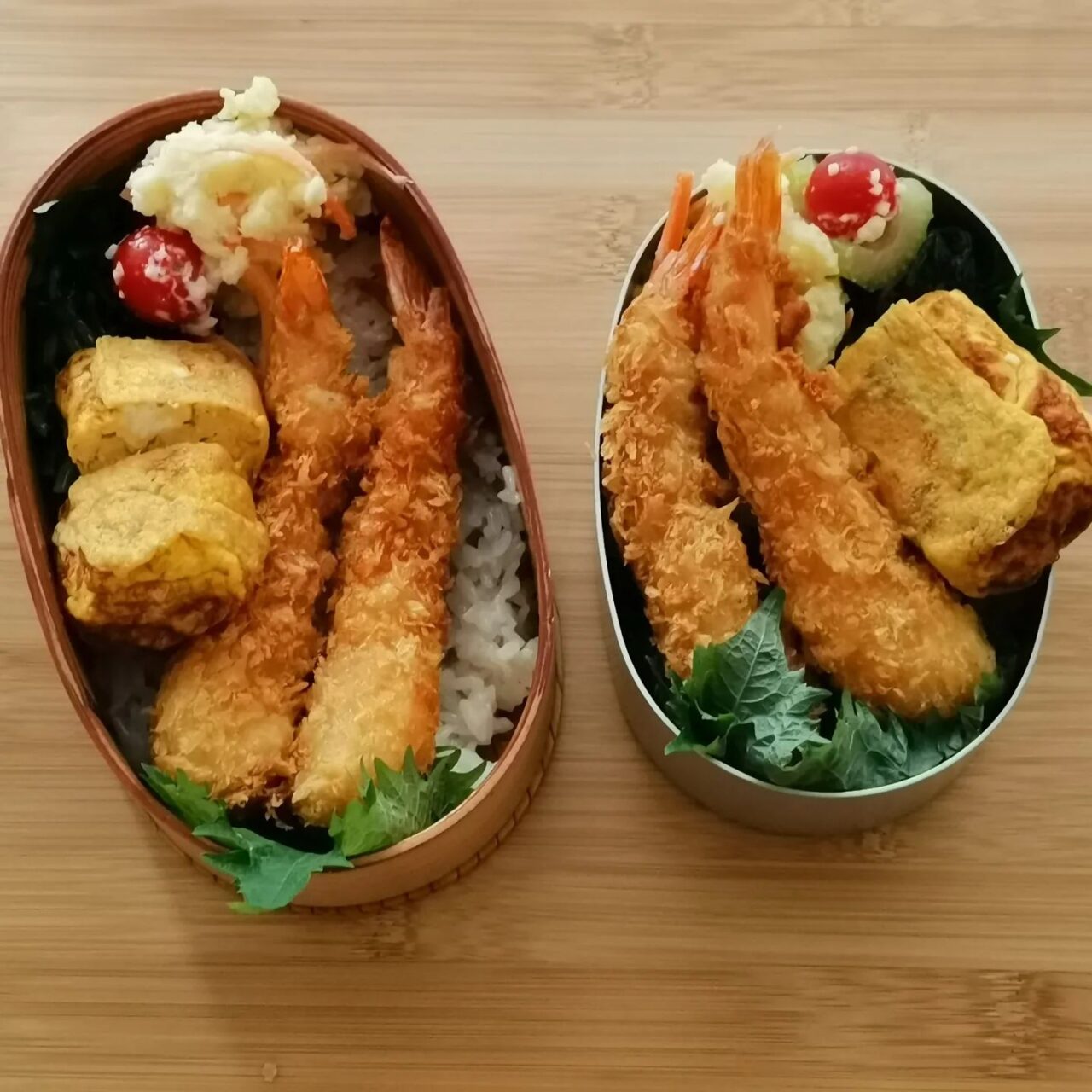 Hi there from Fukuoka Japan☔
2022/04/26
Fried shrimp 🍤
Japanese omelette
Potato salad
Boiled spinach with seaweed
#お弁当 #お弁当記録 #お弁当作り #戦争反対 #StandWithUkraine #WomenEmpowerment